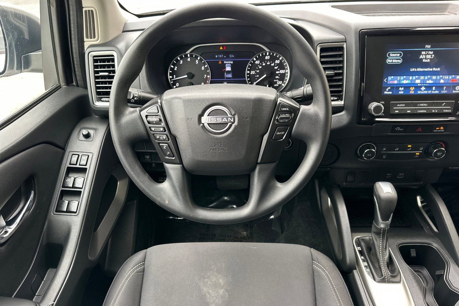 Used 2023 Nissan Frontier SV w/ Tow Package image 17