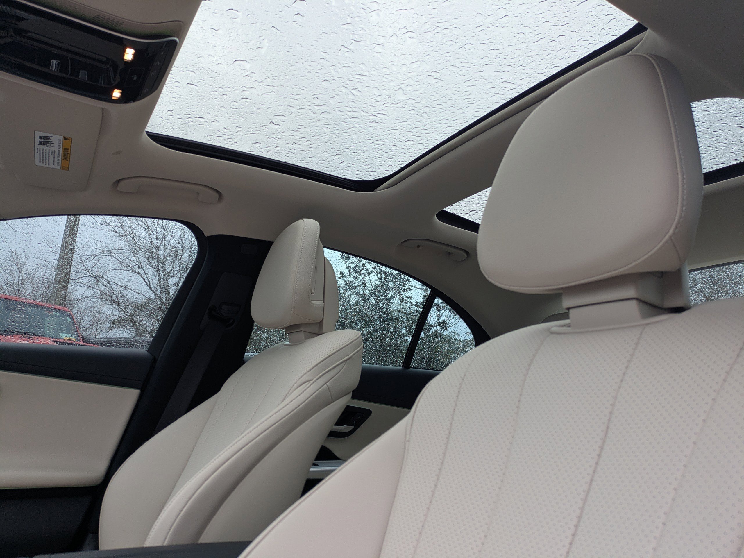 Certified 2024 Mercedes-Benz E 350 4MATIC Sedan image 4