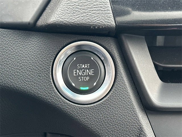 Used 2025 Cadillac CT4 Premium Luxury image 12