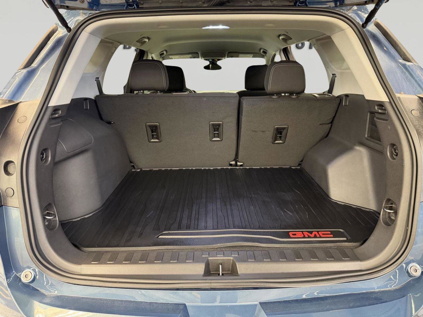 Certified 2024 GMC Terrain SLE w/ Driver Convenience Package image 13