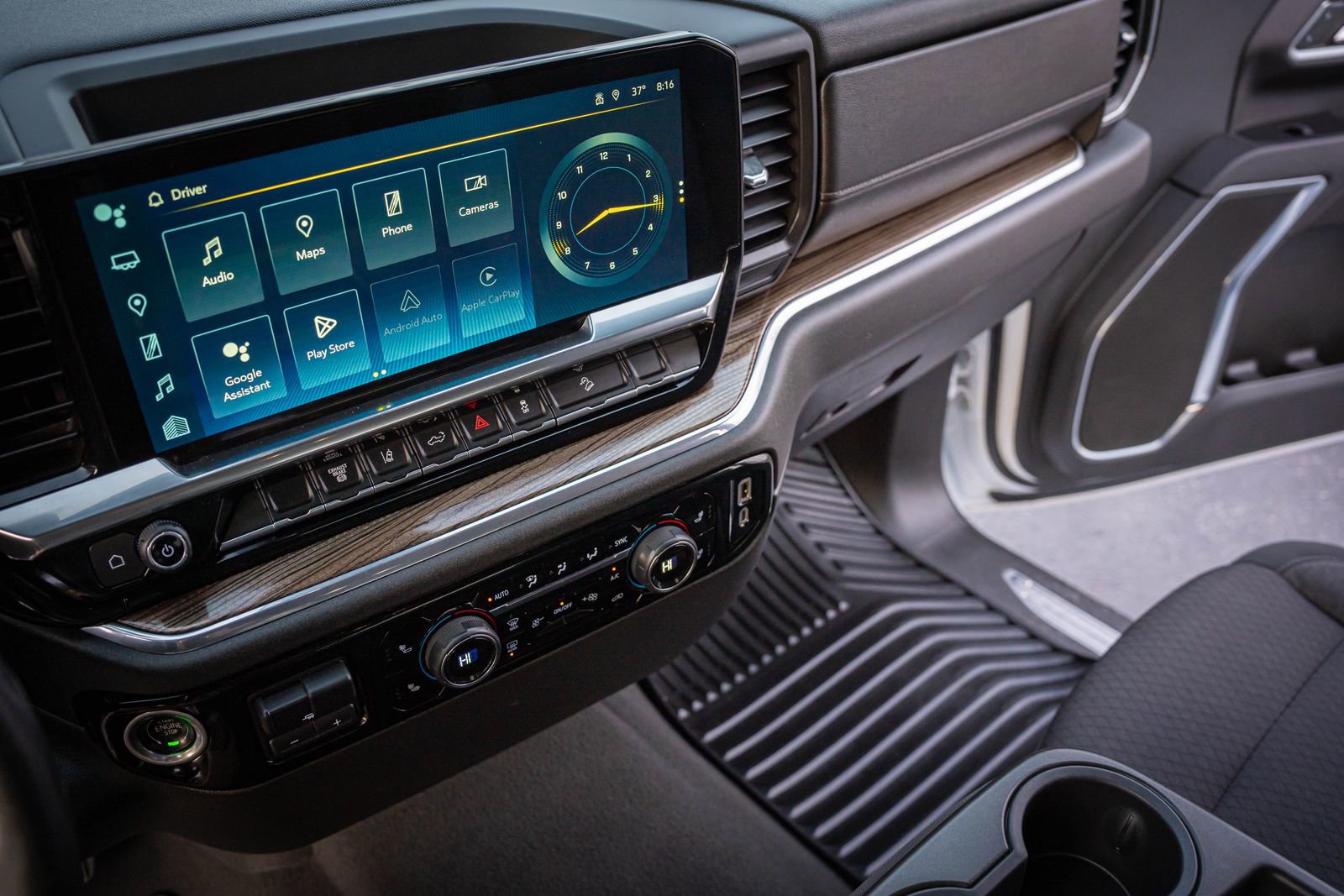 Used 2024 Chevrolet Silverado 2500 LT w/ Convenience Package image 27