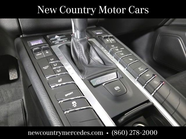 Used 2018 Porsche Macan Sport Edition AWD/4WD image 14