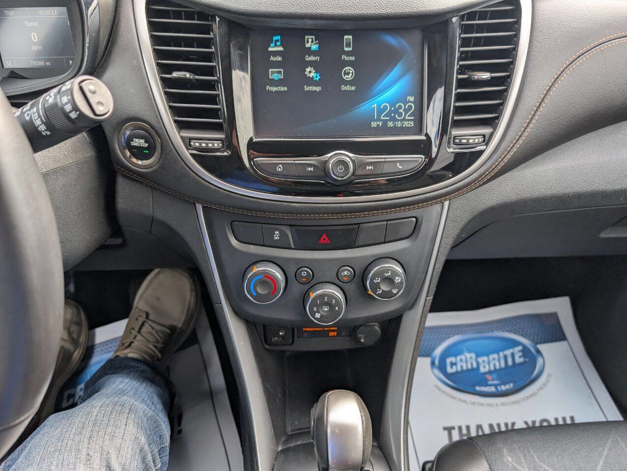 Used 2017 Chevrolet Trax LT w/ LT Convenience Package image 16