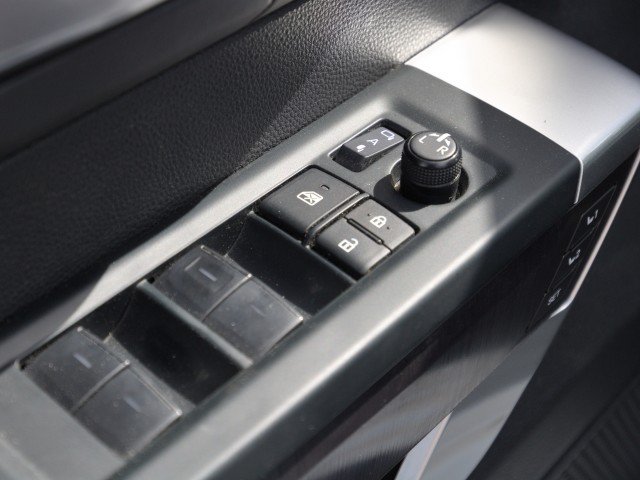 Used 2023 Toyota Tundra Platinum AWD/4WD image 13