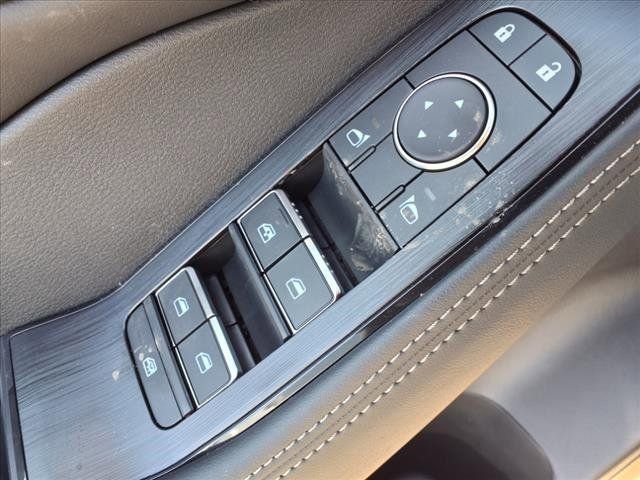 New 2025 Nissan Rogue SL w/ Tech Package image 18