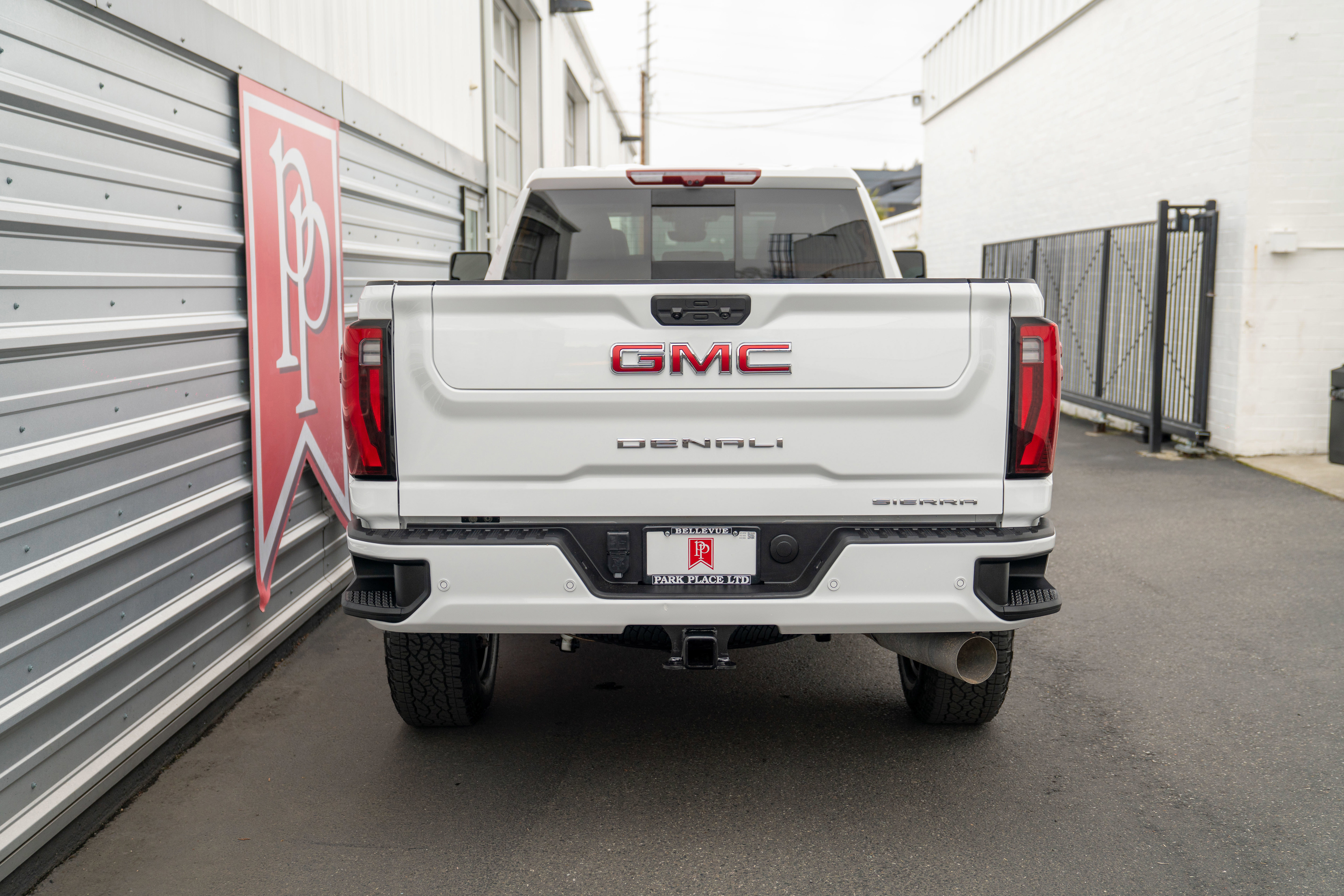 Used 2024 GMC Sierra 3500 Denali w/ Denali Reserve Package image 53