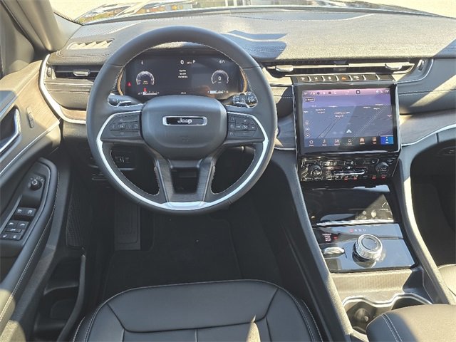 New 2025 Jeep Grand Cherokee L Limited image 6