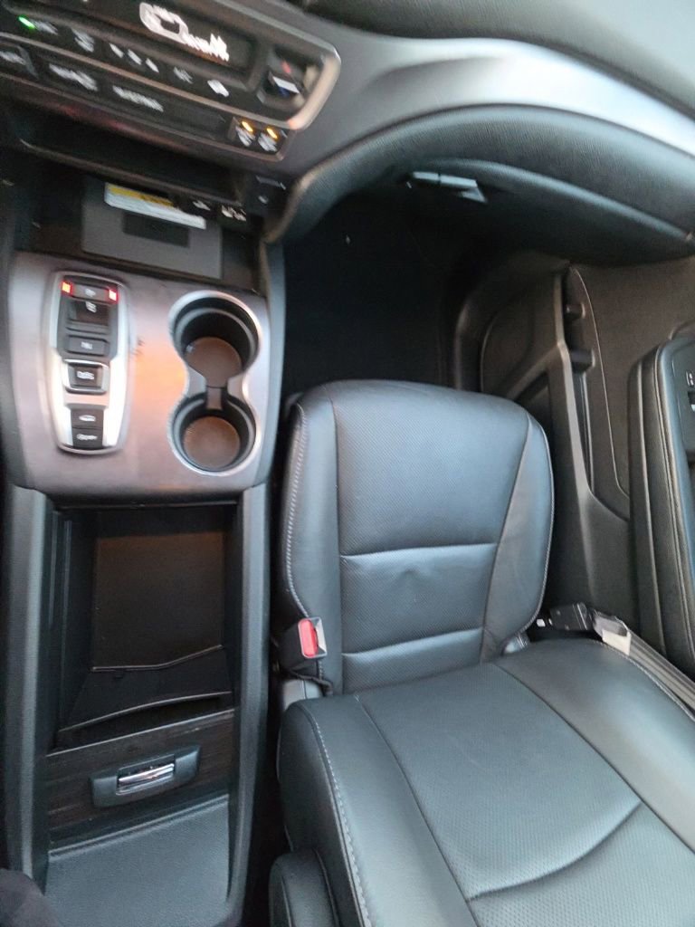 Used 2023 Honda Passport EX-L image 25