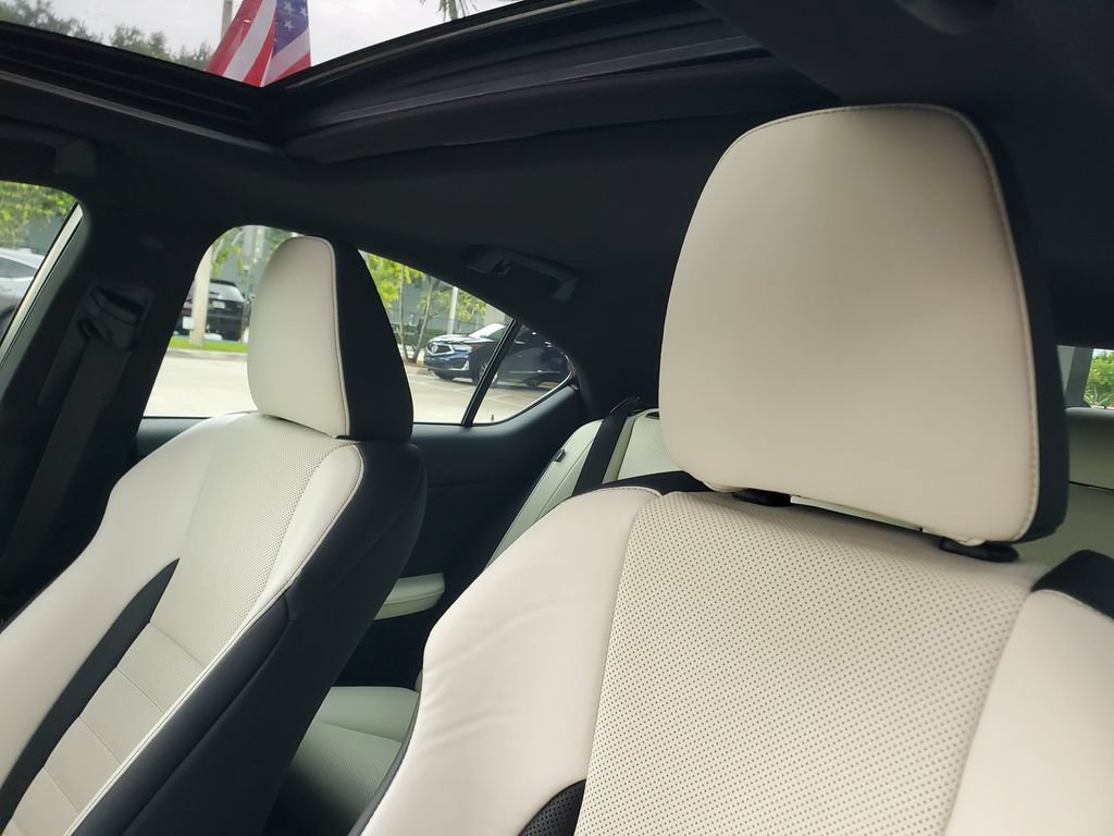 Used 2021 Lexus IS 350 F Sport w/ Accessory Package 2 AWD/4WD image 16