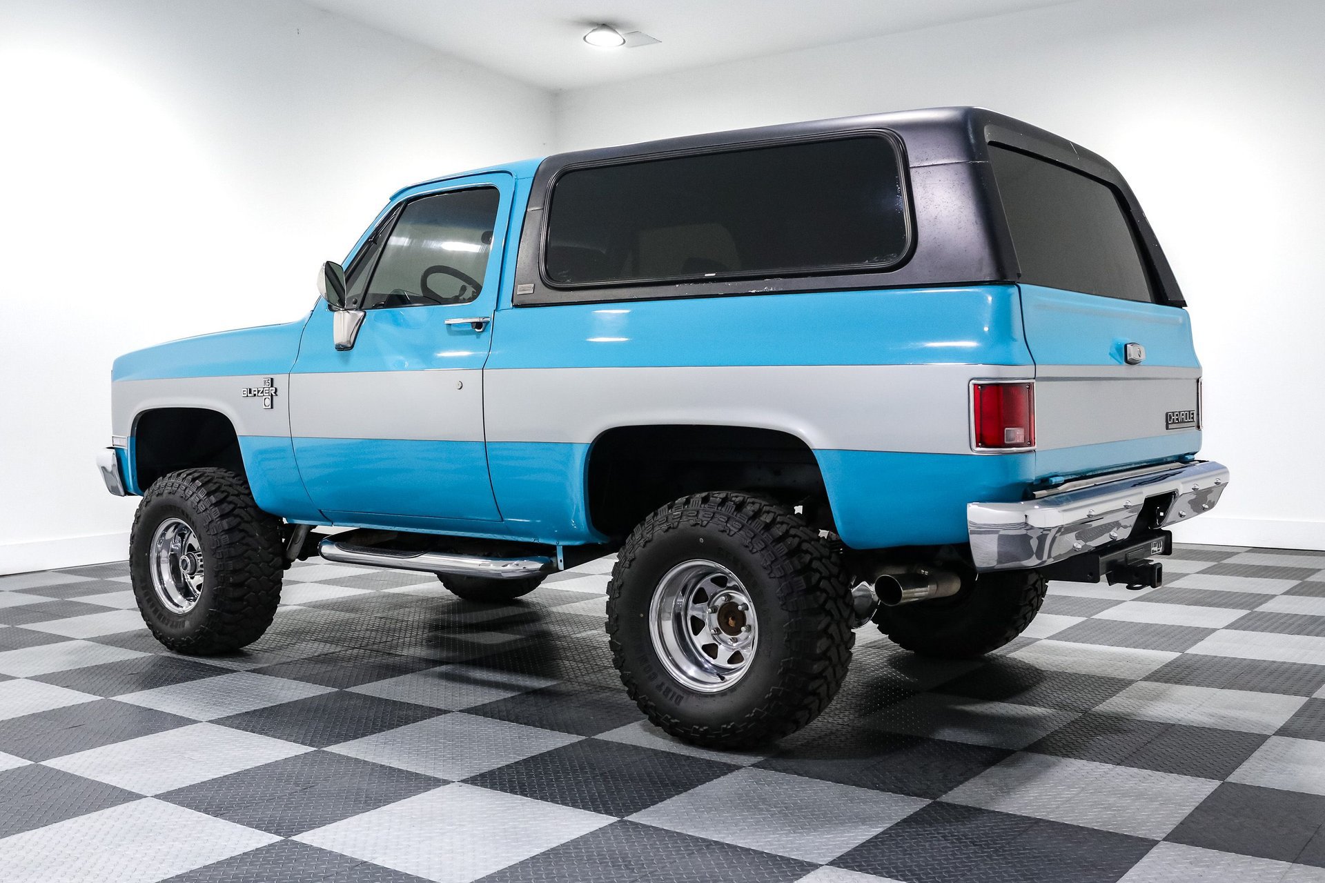 Used 1990 Chevrolet Blazer 4WD image 5