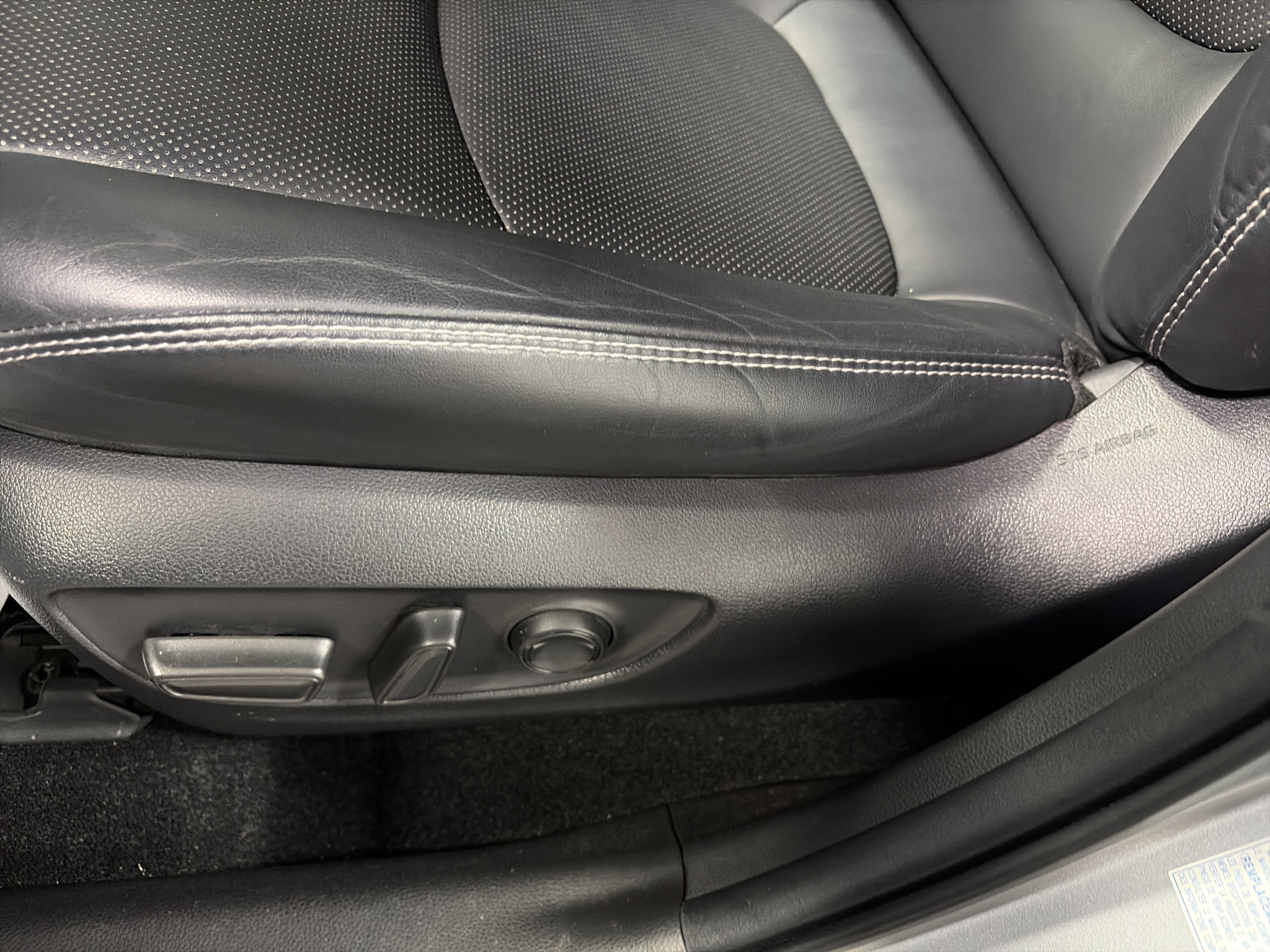 Used 2021 Toyota RAV4 Limited w/ Limited Grade Weather Package image 15