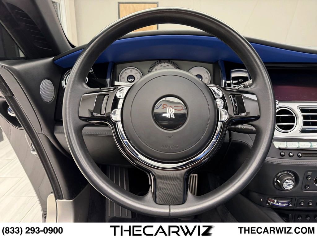 Used 2019 Rolls-Royce Dawn RWD image 41