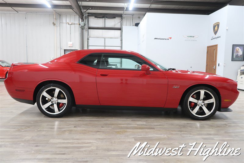 Used 2011 Dodge Challenger SRT8 RWD image 9