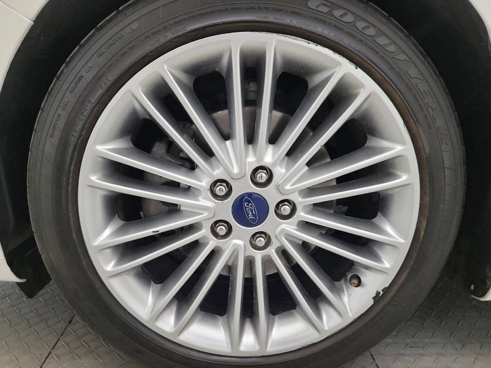 Used 2016 Ford Fusion SE w/ Equipment Group 202A FWD image 31