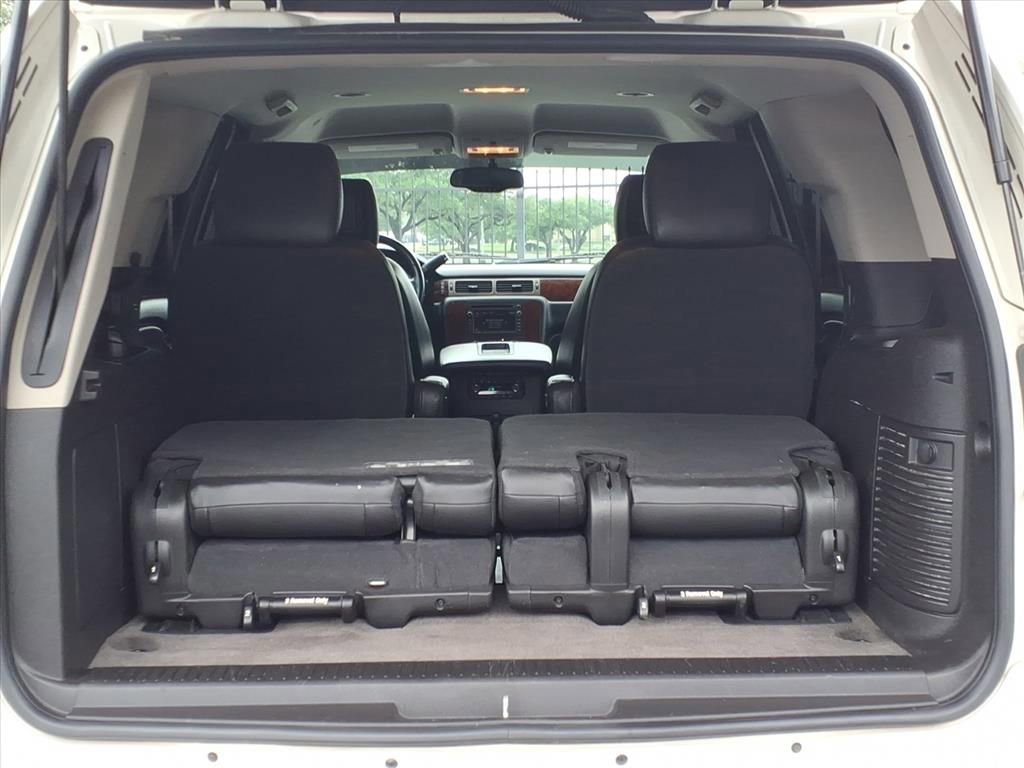 Used 2011 Chevrolet Tahoe LTZ image 12