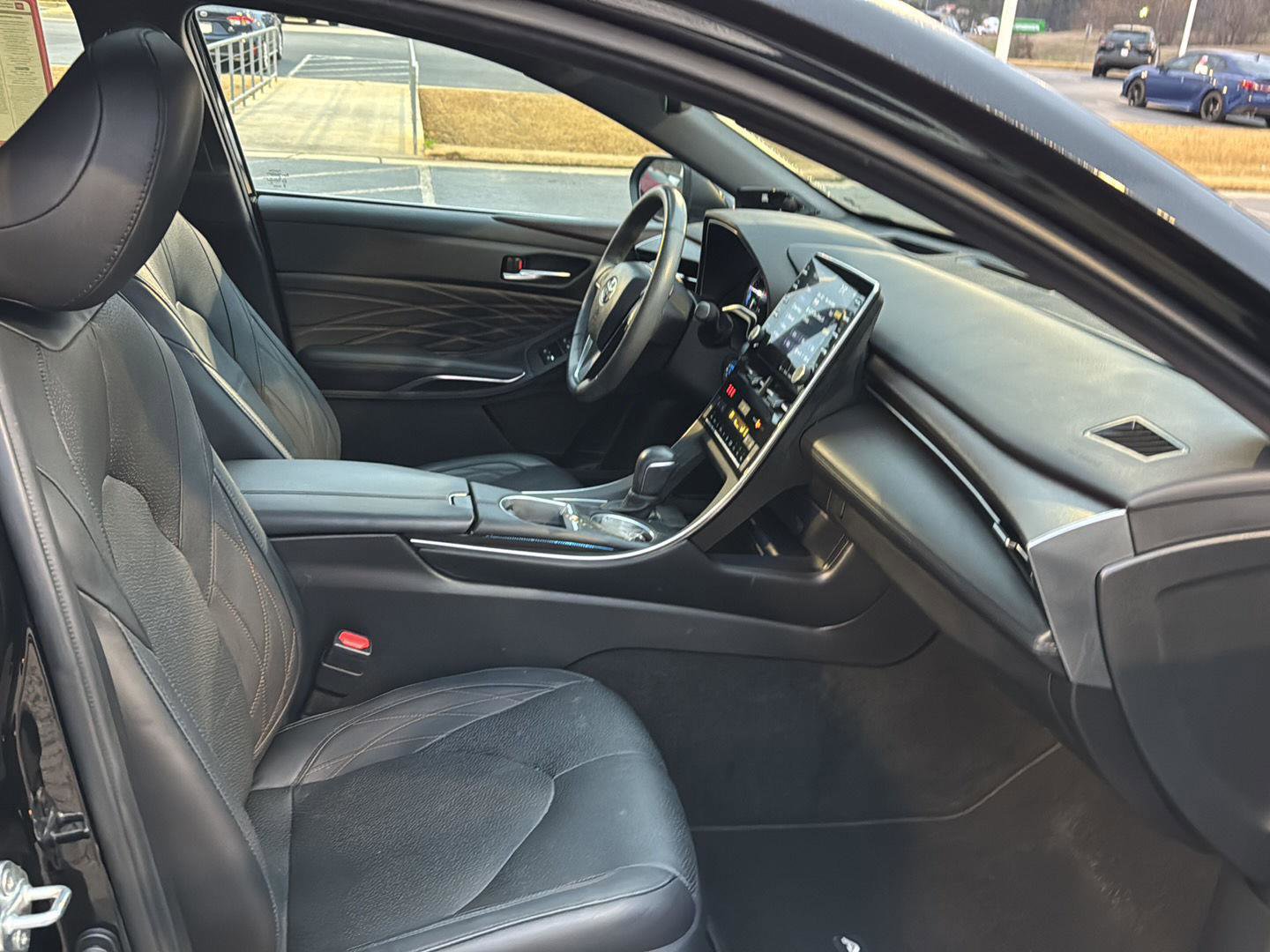 Certified 2022 Toyota Avalon Limited w/ Advanced Safety Package image 10