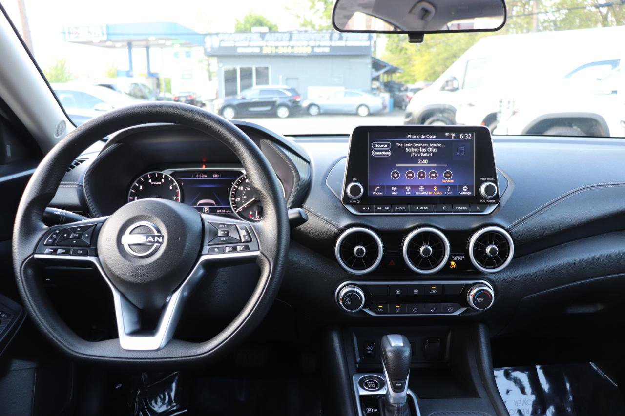 Used 2024 Nissan Sentra SV FWD image 17