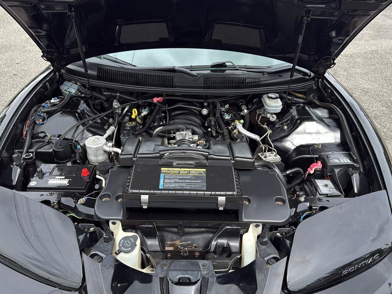 Used 2000 Pontiac Firebird Formula w/ Security Pkg RWD image 23