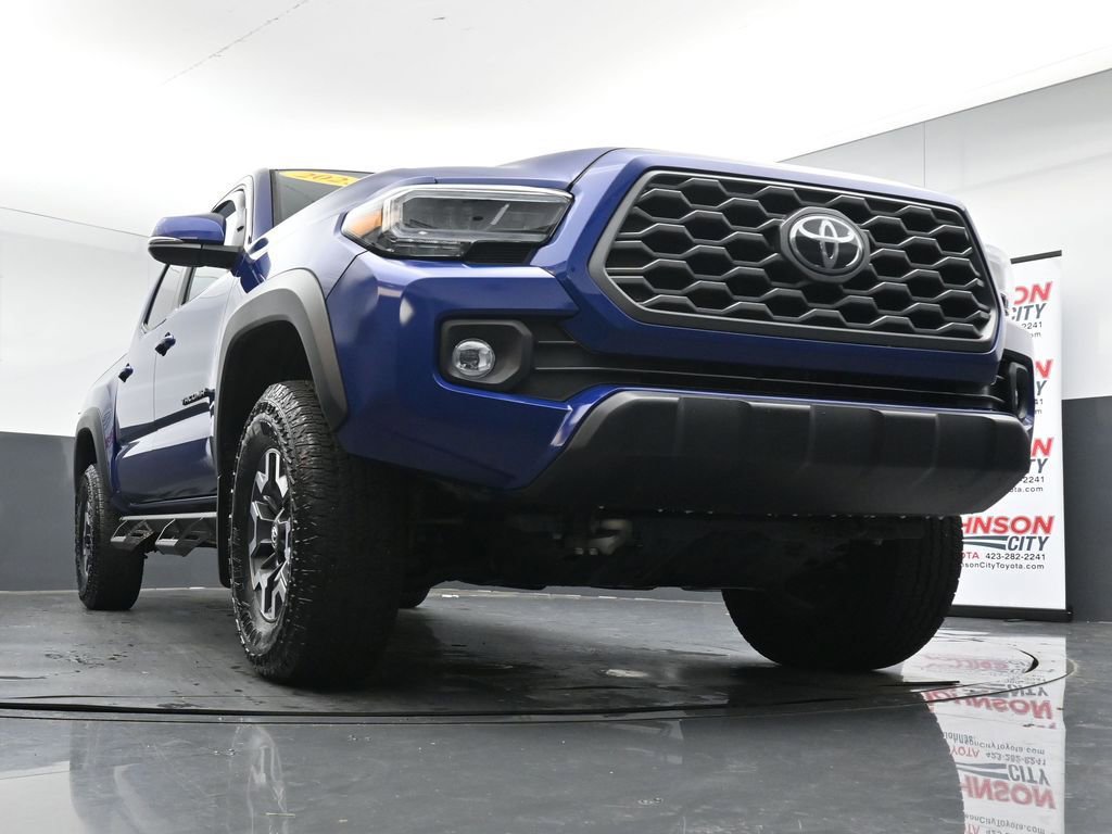 Used 2023 Toyota Tacoma TRD Off-Road w/ Technology Package image 33