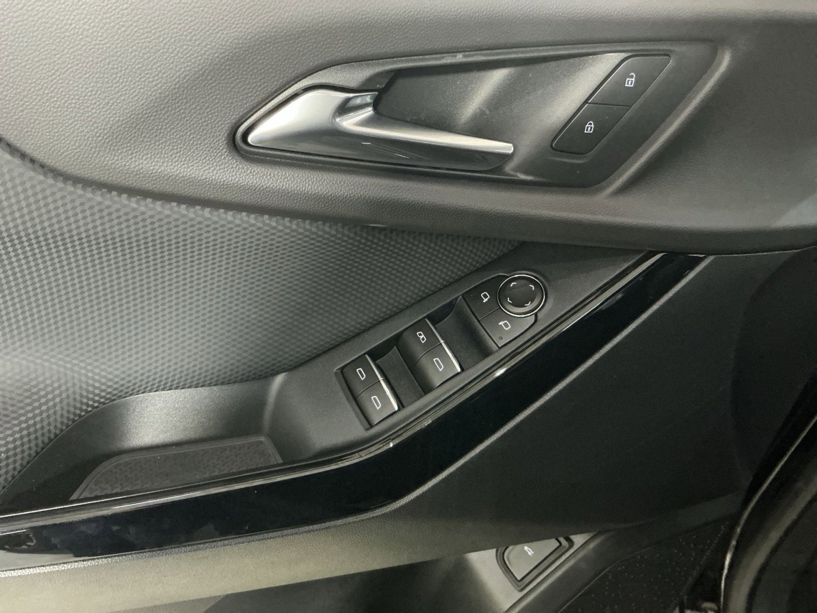 New 2026 Chevrolet Equinox RS w/ Safety and Technology Package image 23