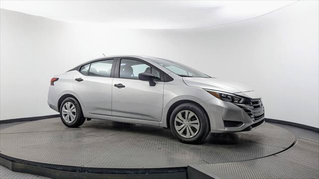 Used 2025 Nissan Versa S FWD image 11