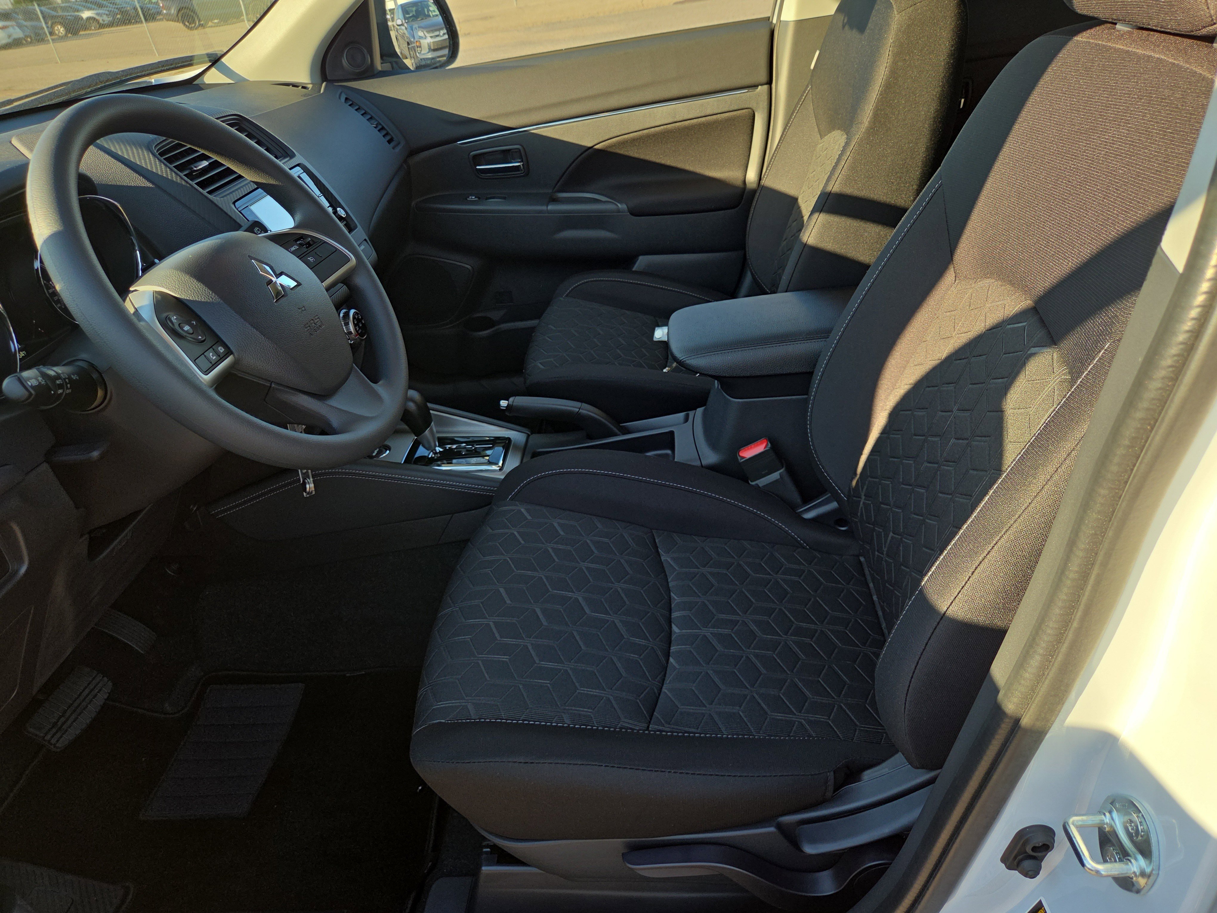 New 2025 Mitsubishi Outlander Sport ES image 4