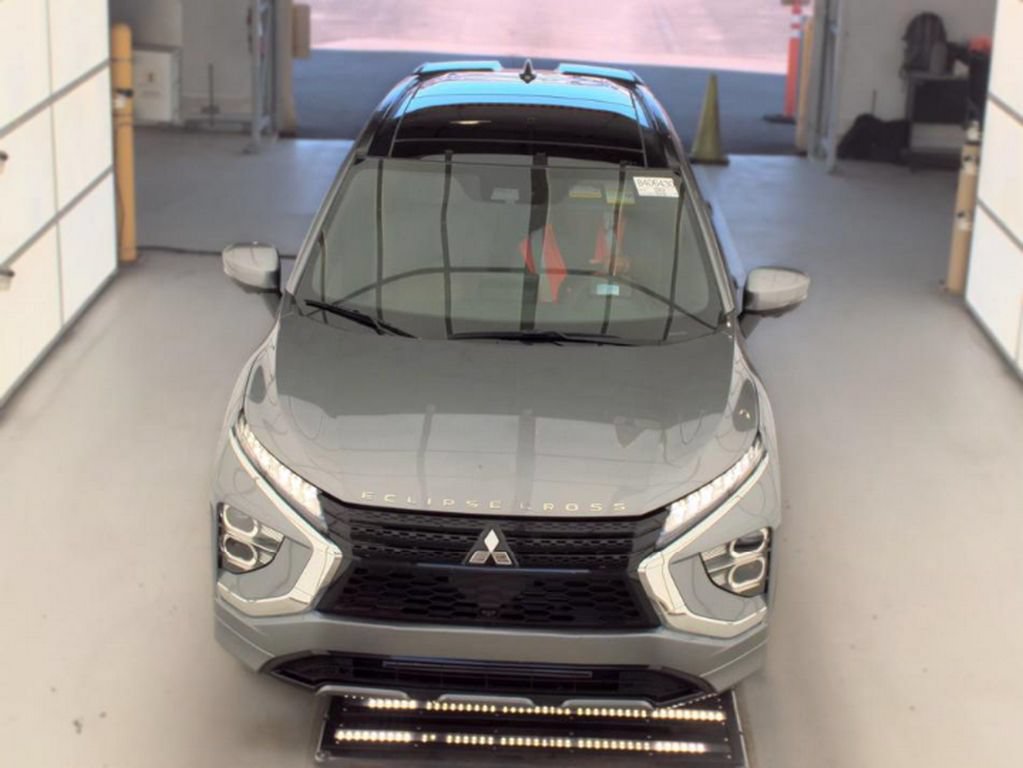 Used 2024 Mitsubishi Eclipse Cross SEL AWD/4WD image 2