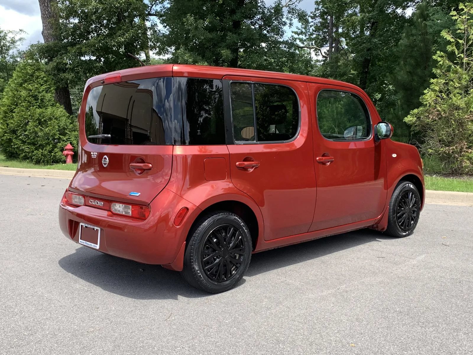 Used 2014 Nissan Cube 1.8 S w/ Interior Designer Package FWD image 7