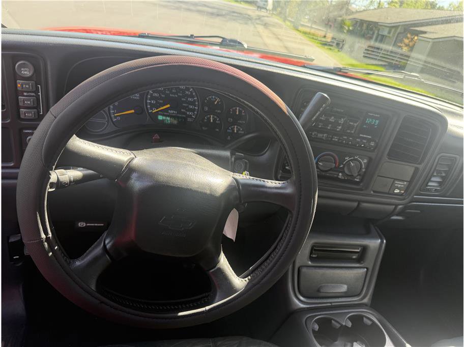 Used 1999 Chevrolet Silverado 1500 LS w/ Off-Road Chassis Pkg AWD/4WD image 9