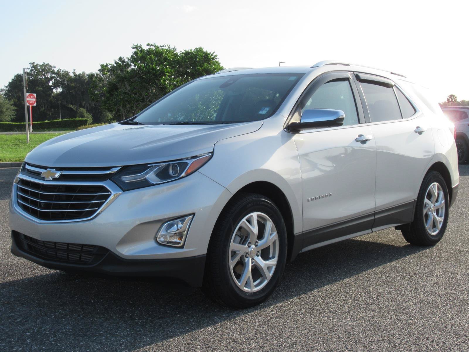 Used 2021 Chevrolet Equinox Premier FWD image 3