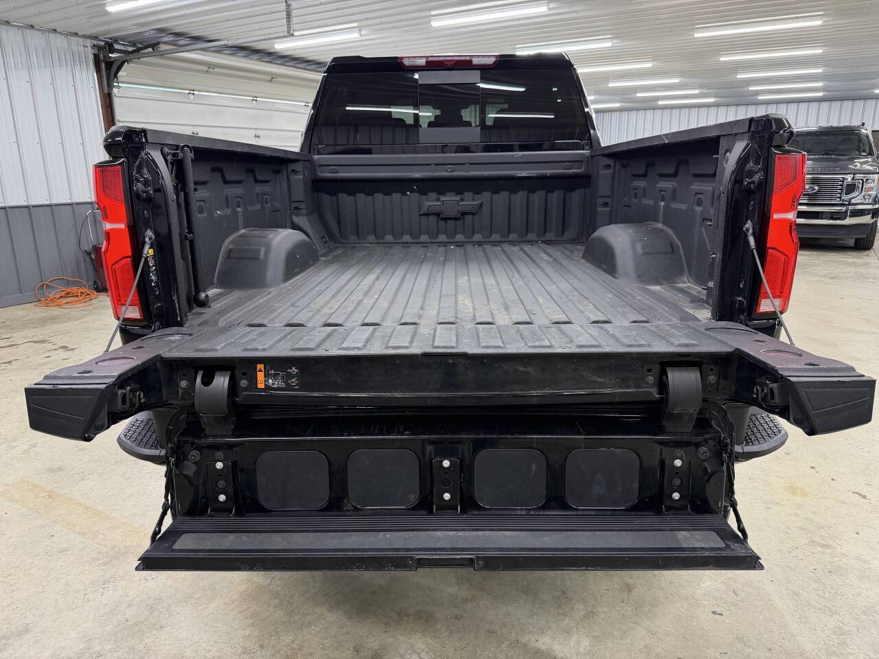 Used 2025 Chevrolet Silverado 2500 LT w/ Z71 Chrome Sport Edition image 13