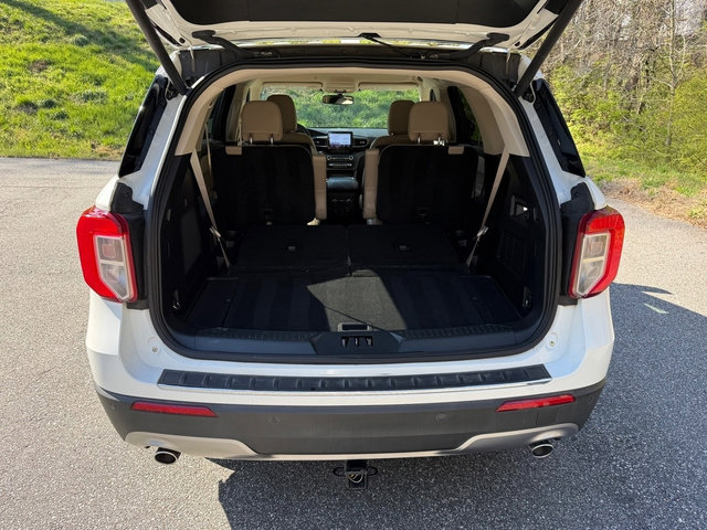 Used 2020 Ford Explorer Limited image 18