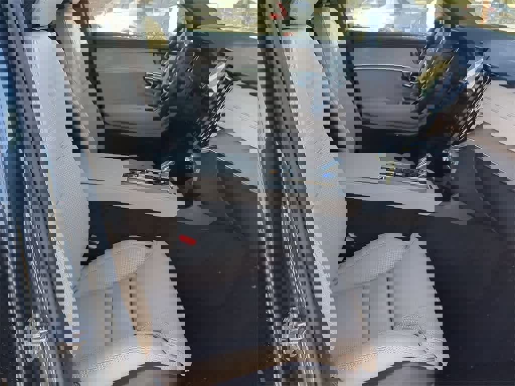 New 2026 Volvo XC90 B6 Ultra w/ Protection Package Premier image 20