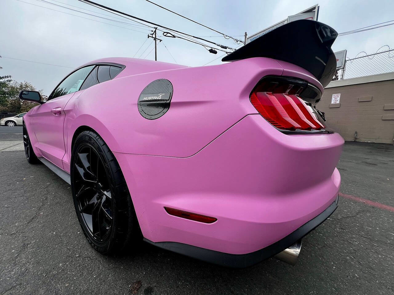 Used 2018 Ford Mustang Coupe image 7