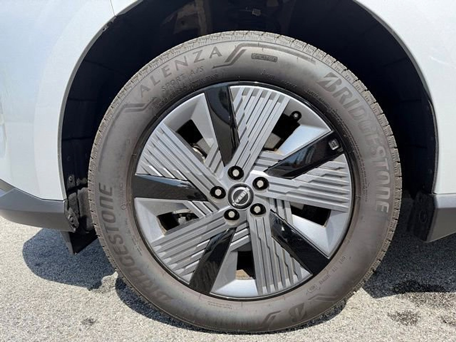 Used 2025 Nissan Murano SL AWD/4WD image 23