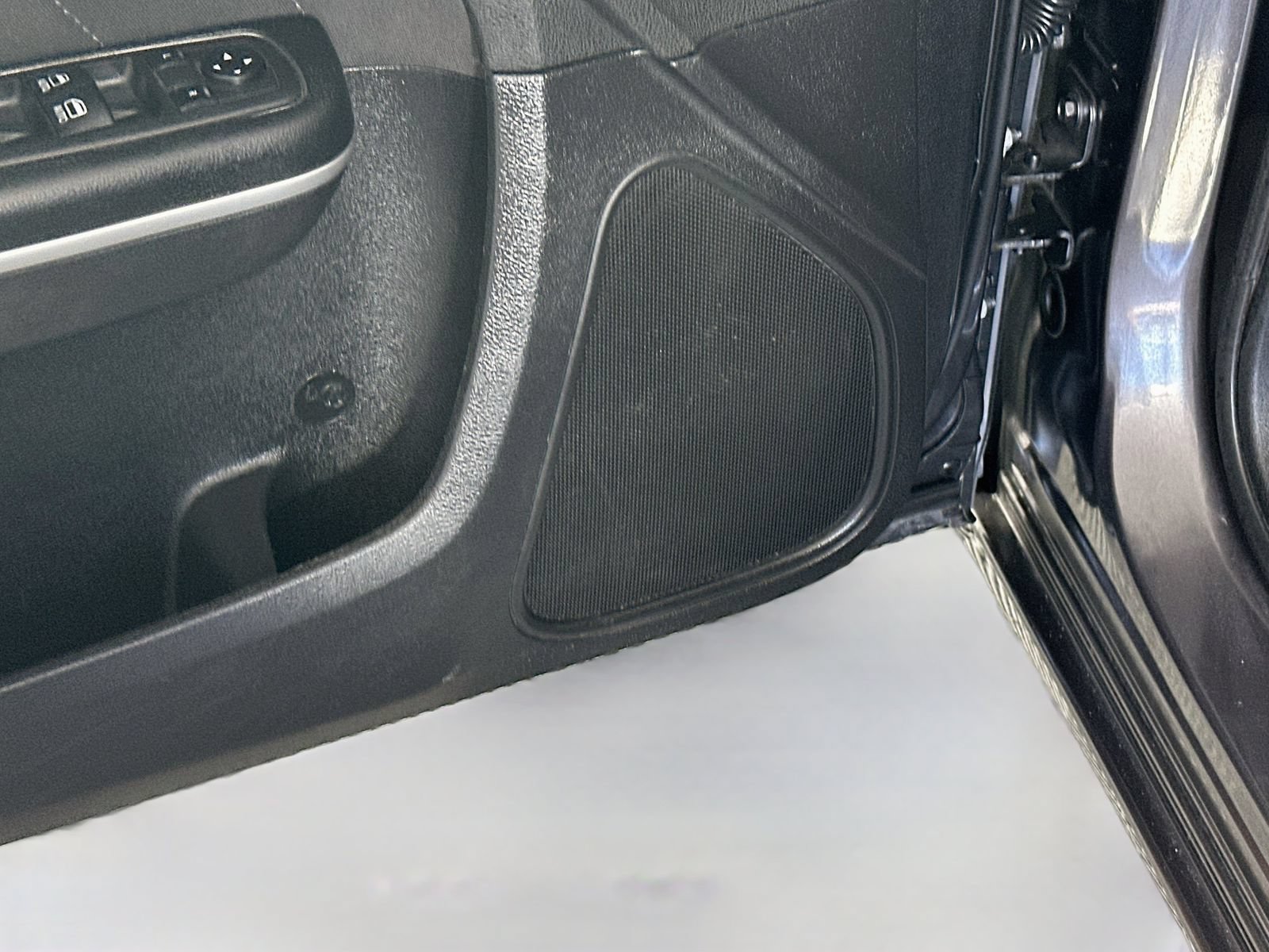 Used 2019 Dodge Charger SXT AWD/4WD image 19
