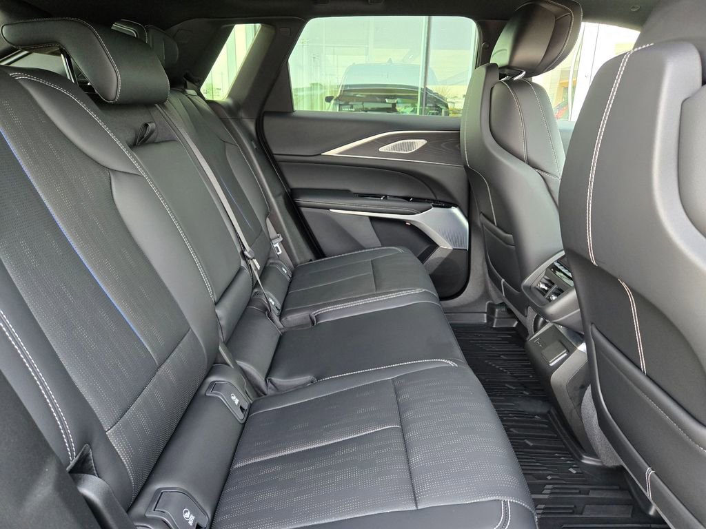 Certified 2025 Cadillac Lyriq Luxury w/ LPO, Floor Liner Package image 30