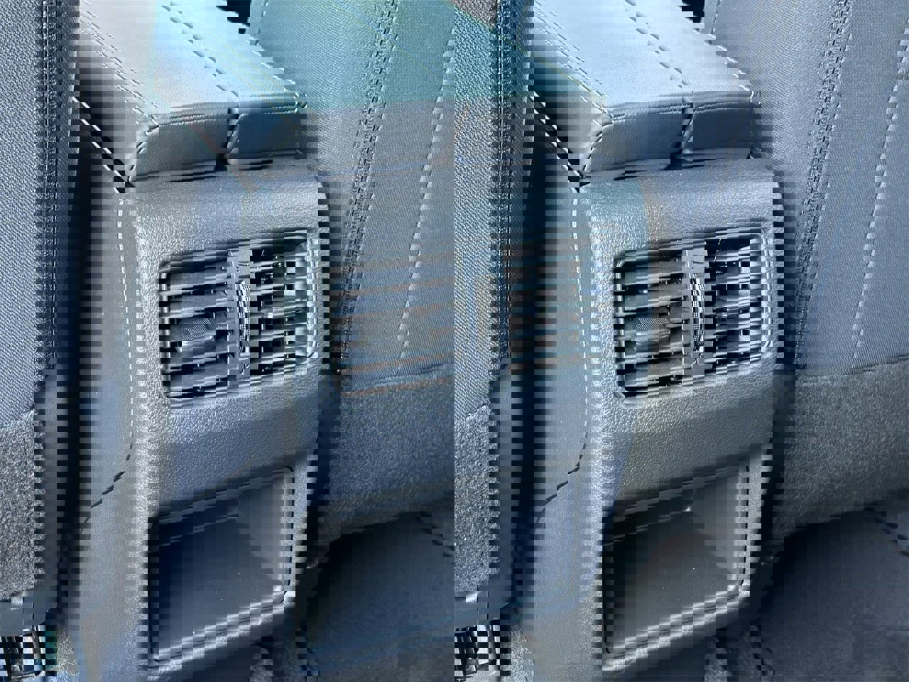 New 2026 Nissan Rogue S image 17