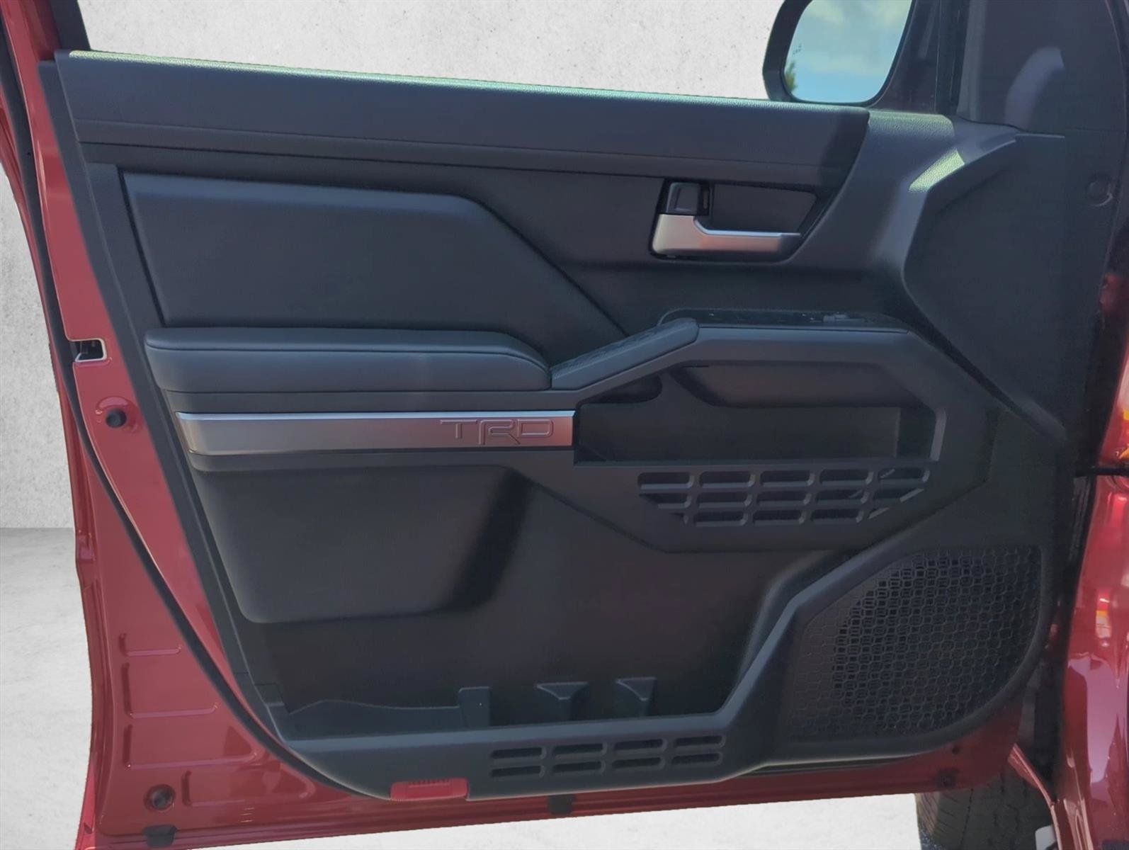 Used 2025 Toyota Tacoma TRD Off-Road AWD/4WD image 13