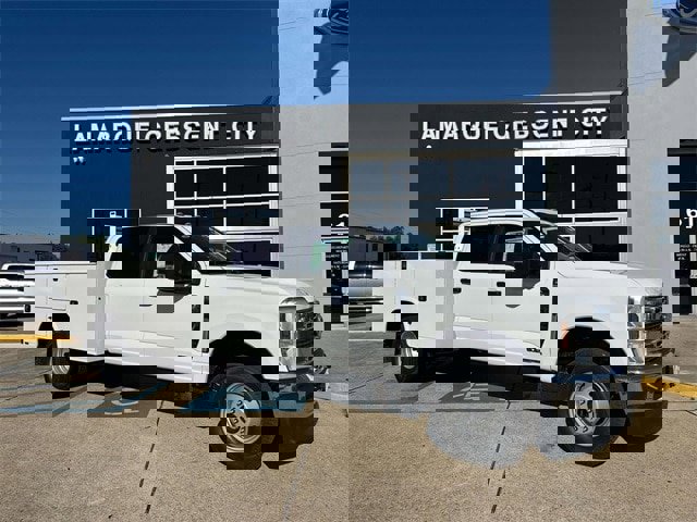 New 2026 Ford F350 XL w/ XL Chrome Package