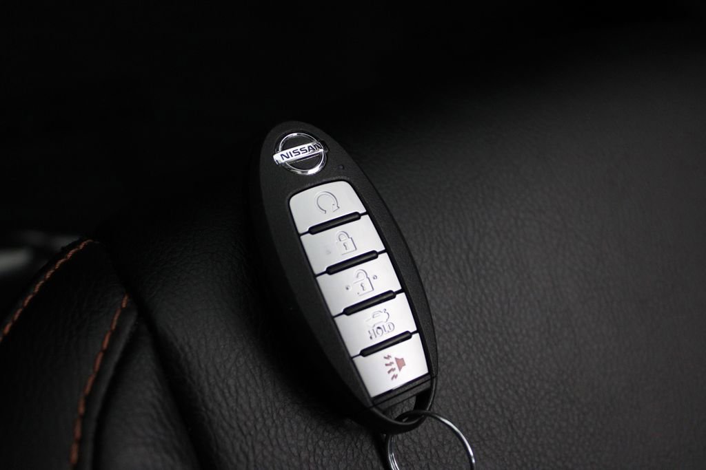 Certified 2021 Nissan Sentra SR w/ SR Premium Package FWD image 32