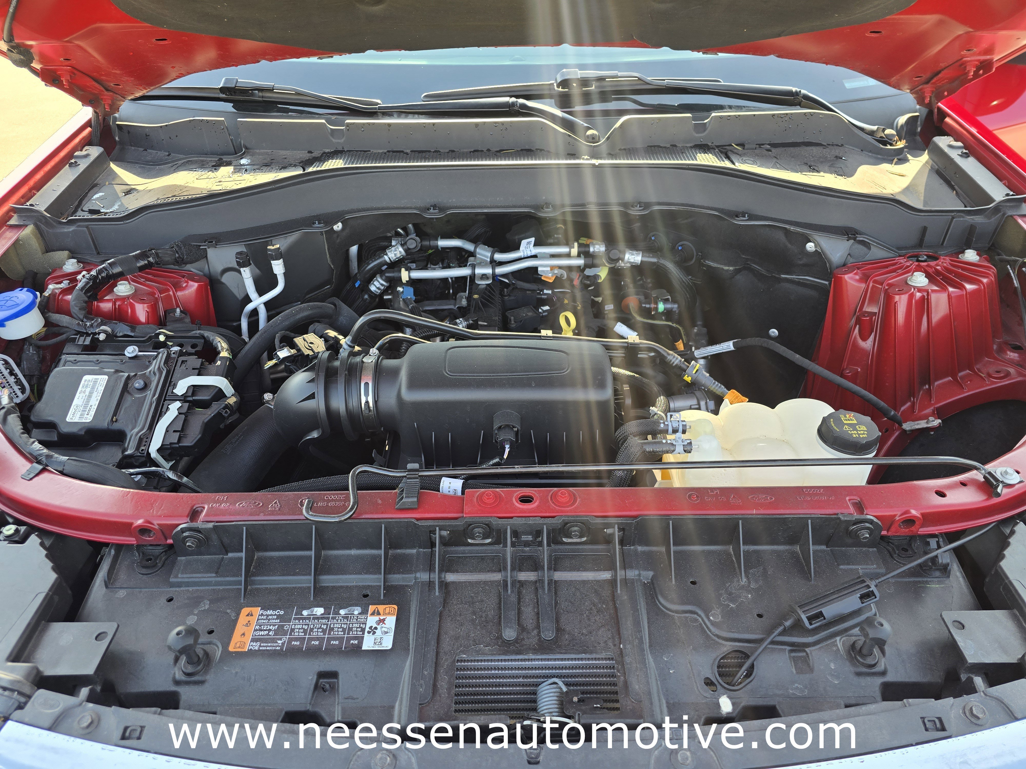 Used 2022 Ford Explorer XLT image 39