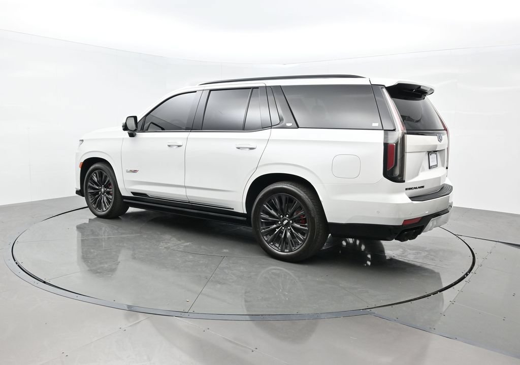 Used 2023 Cadillac Escalade V w/ LPO, ONYX Package AWD/4WD image 4