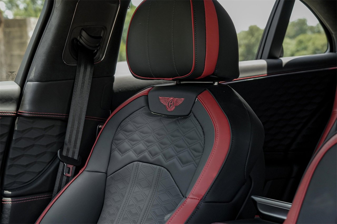 New 2025 Bentley Flying Spur Plug-In Hybrid image 23