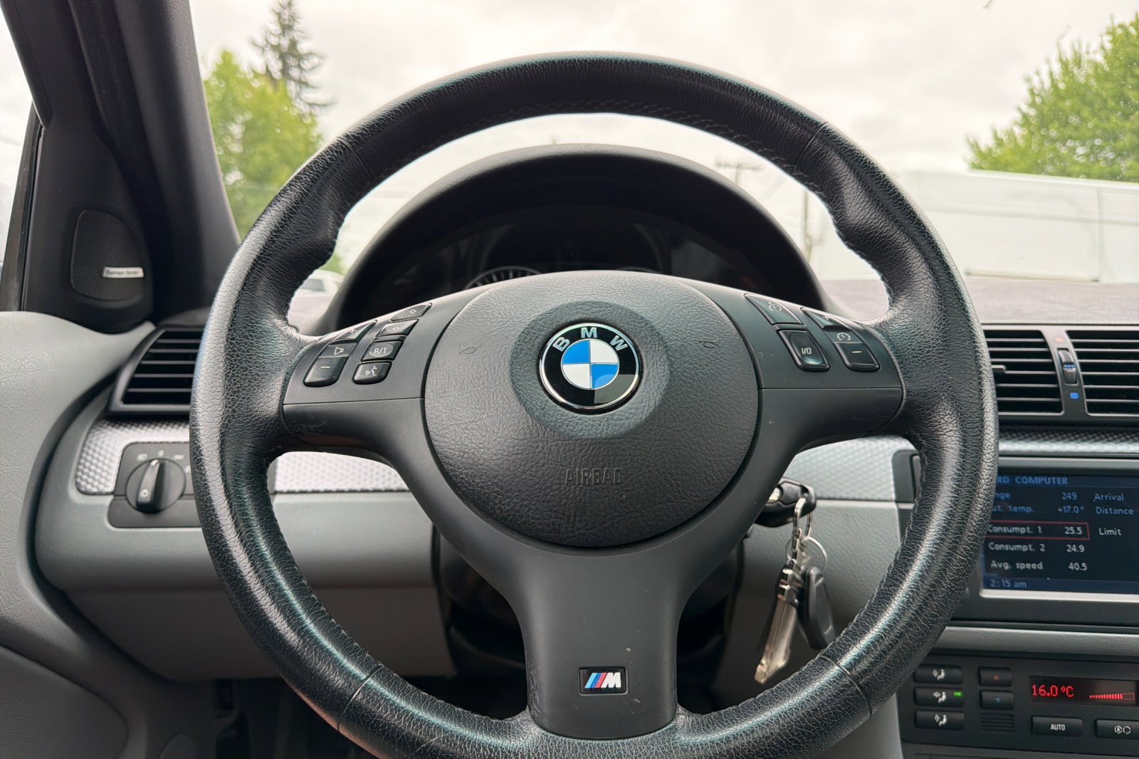 Used 2005 BMW 330i Sedan RWD image 20