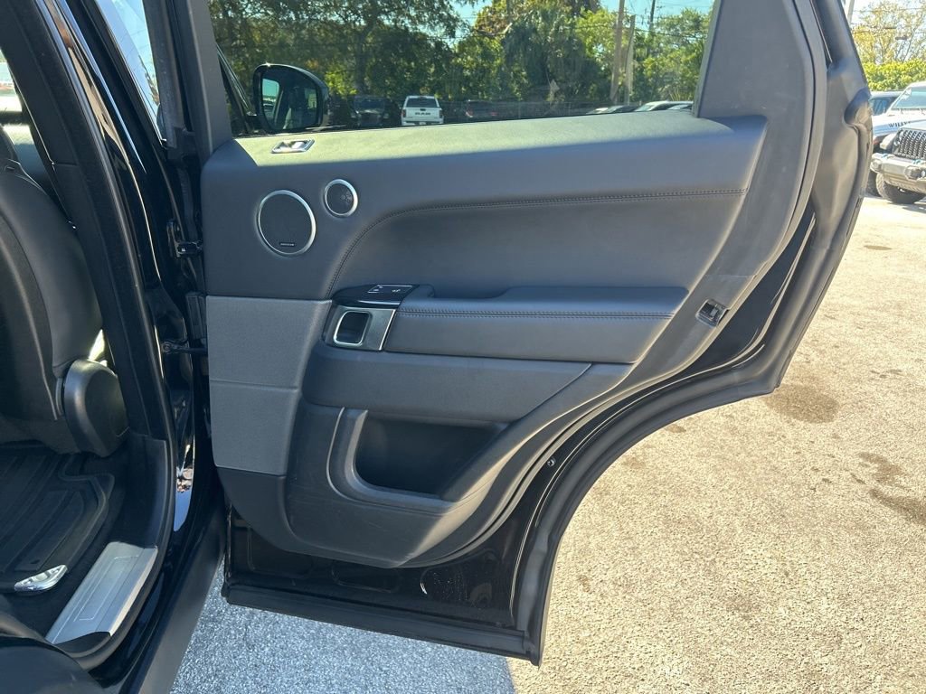 Used 2019 Land Rover Range Rover Sport Supercharged image 34