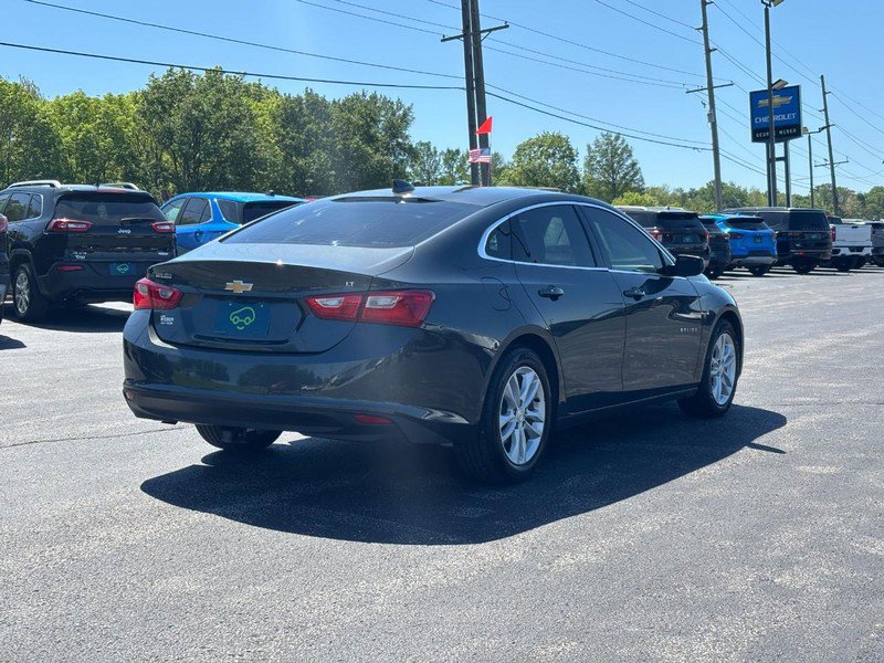 Used 2017 Chevrolet Malibu LT FWD image 5