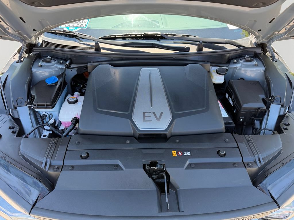 Used 2023 Kia EV6 Wind w/ Wind Technology Package AWD/4WD image 9