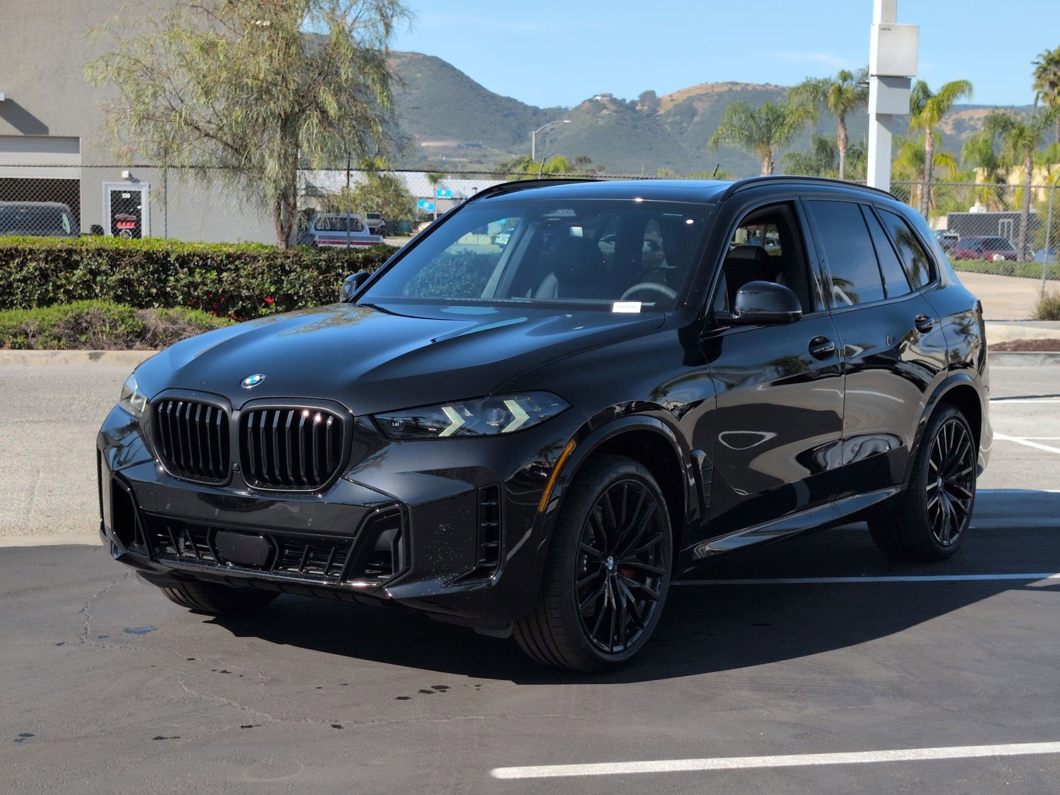 New 2026 BMW X5 xDrive40i w/ M Sport Package image 5