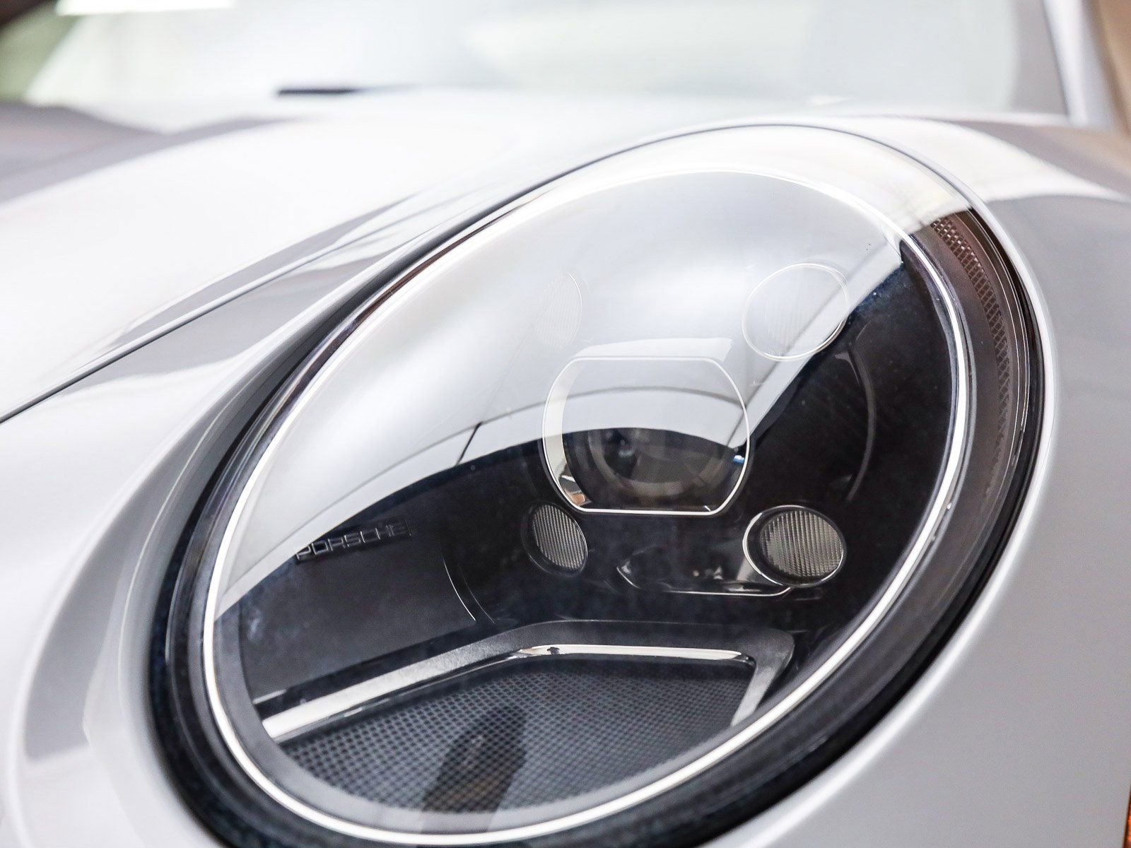 Certified 2024 Porsche 911 Carrera S RWD image 25